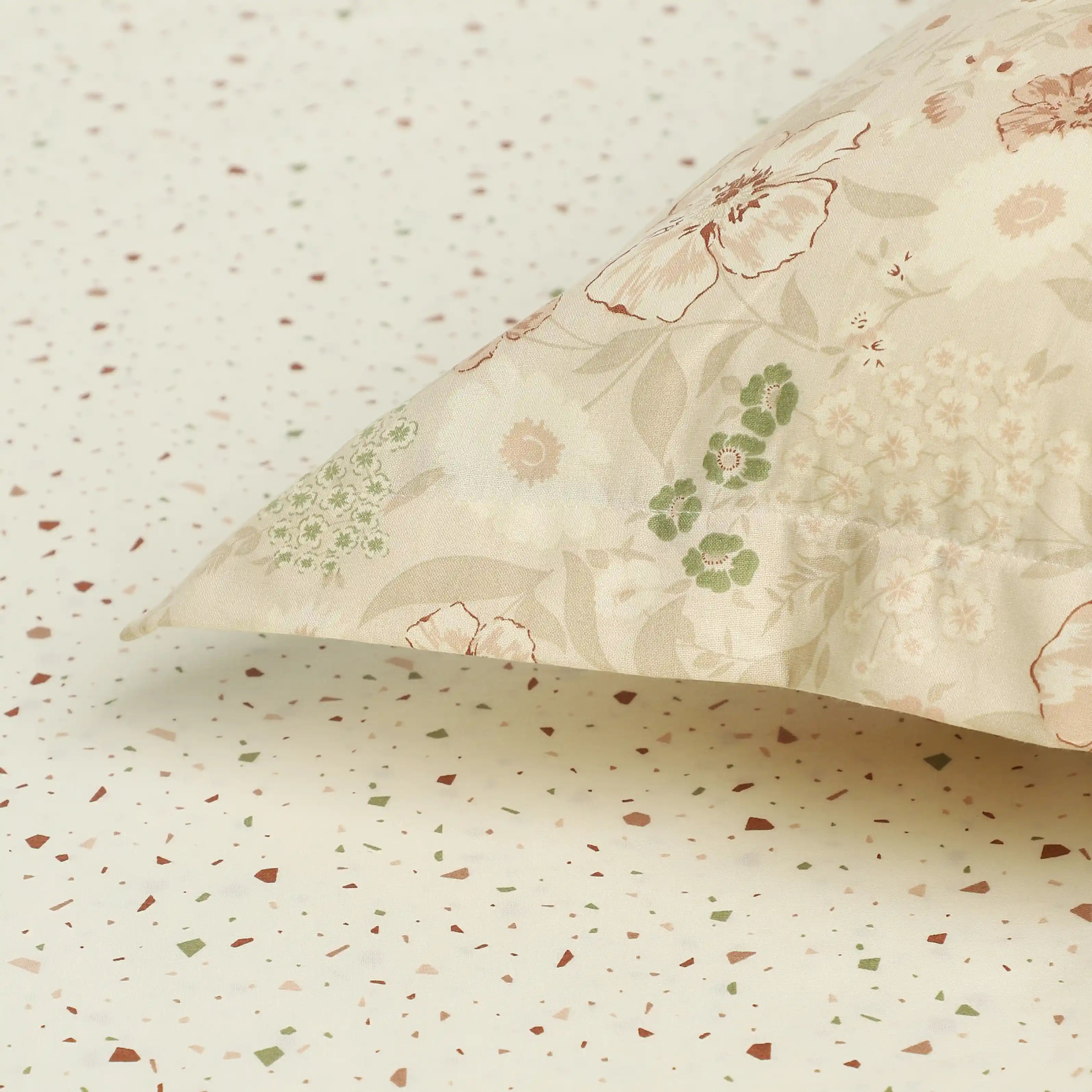 Mishella Printed Cream Bedsheet Set Cream / Double