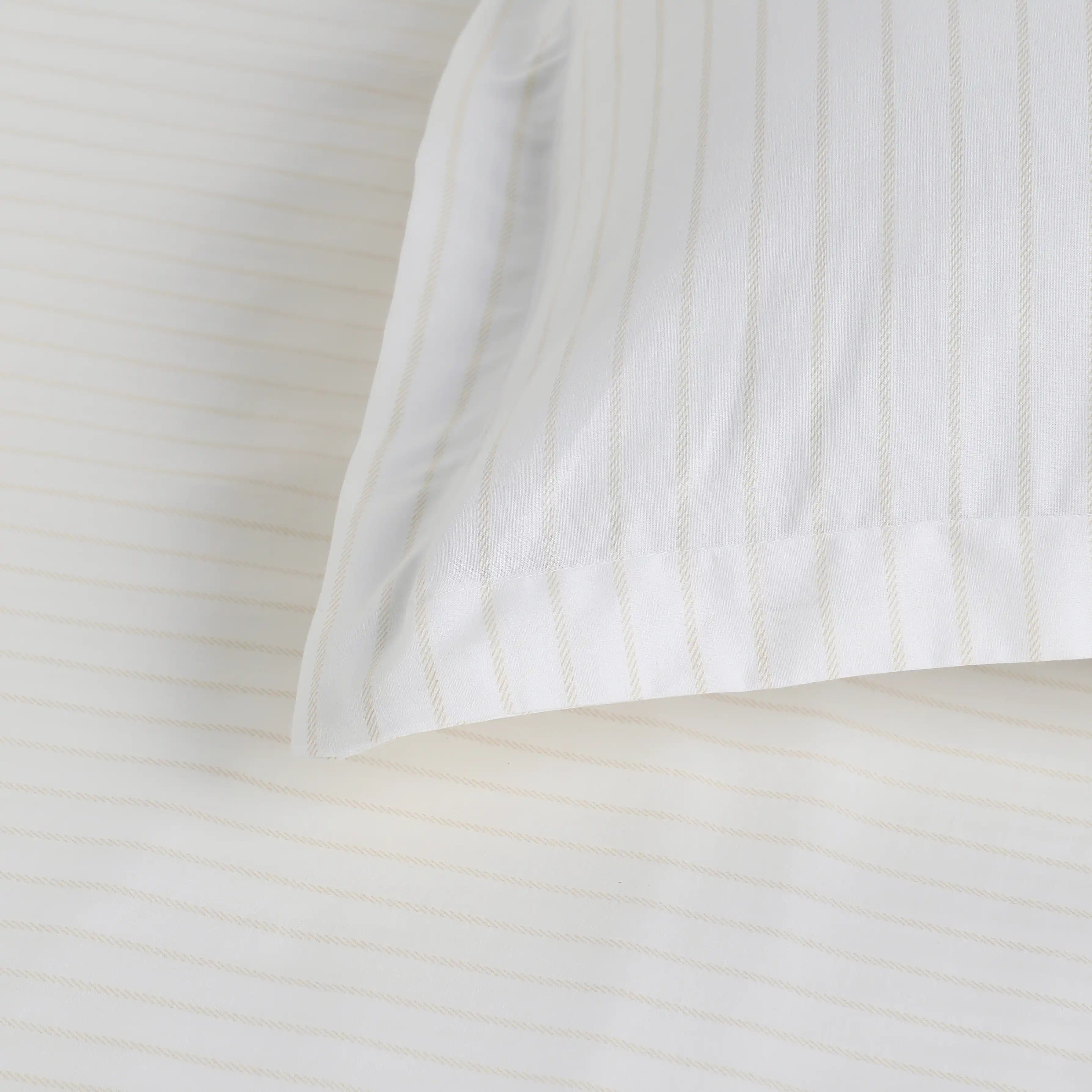 Bloomshire Classic | Everyday Charm Printed Cotton Fitted Sheet Set-Beige Beige / Queen