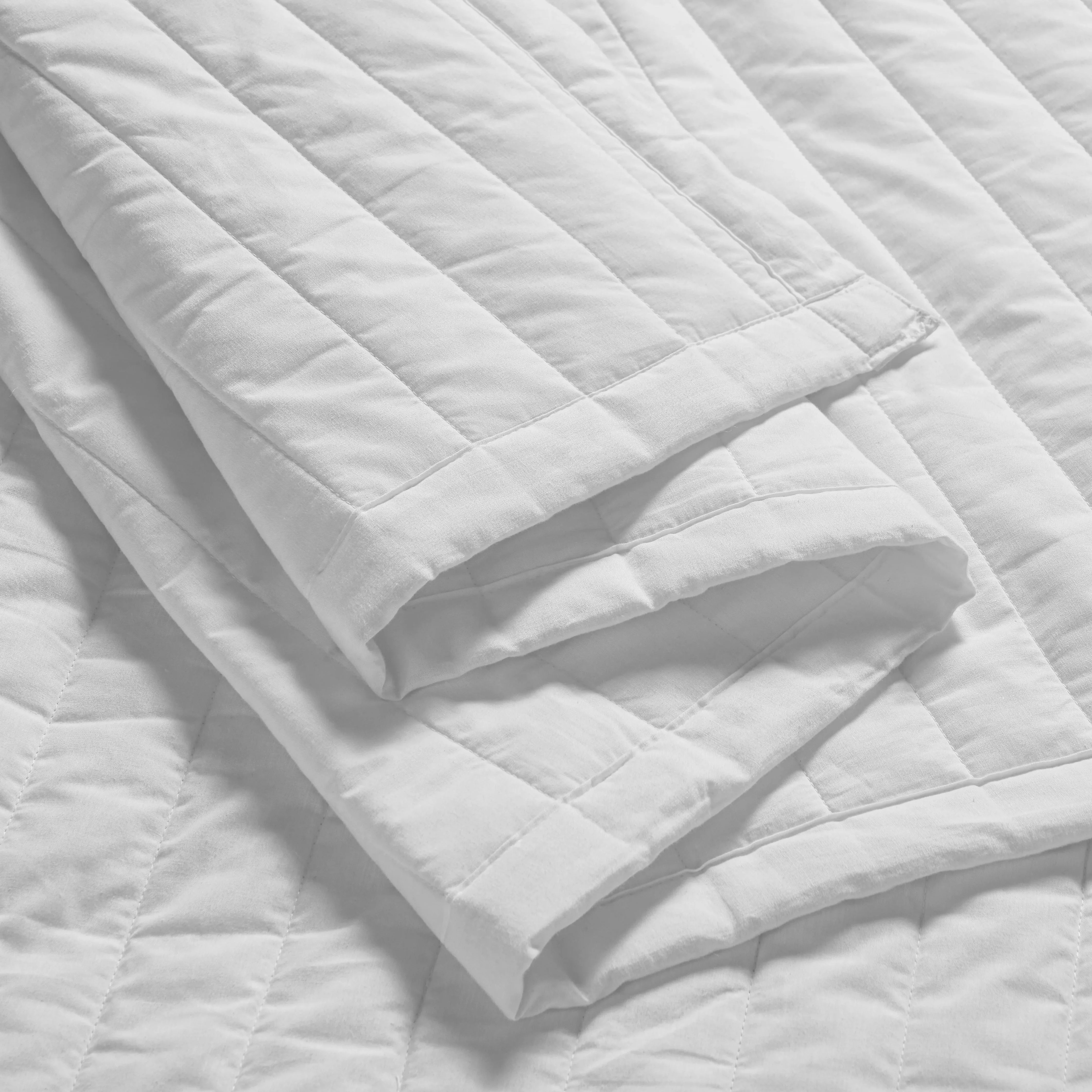 Nuvola | Luxurious Solid Dyed Straight Quilted Cotton Bedcover Set Optical White