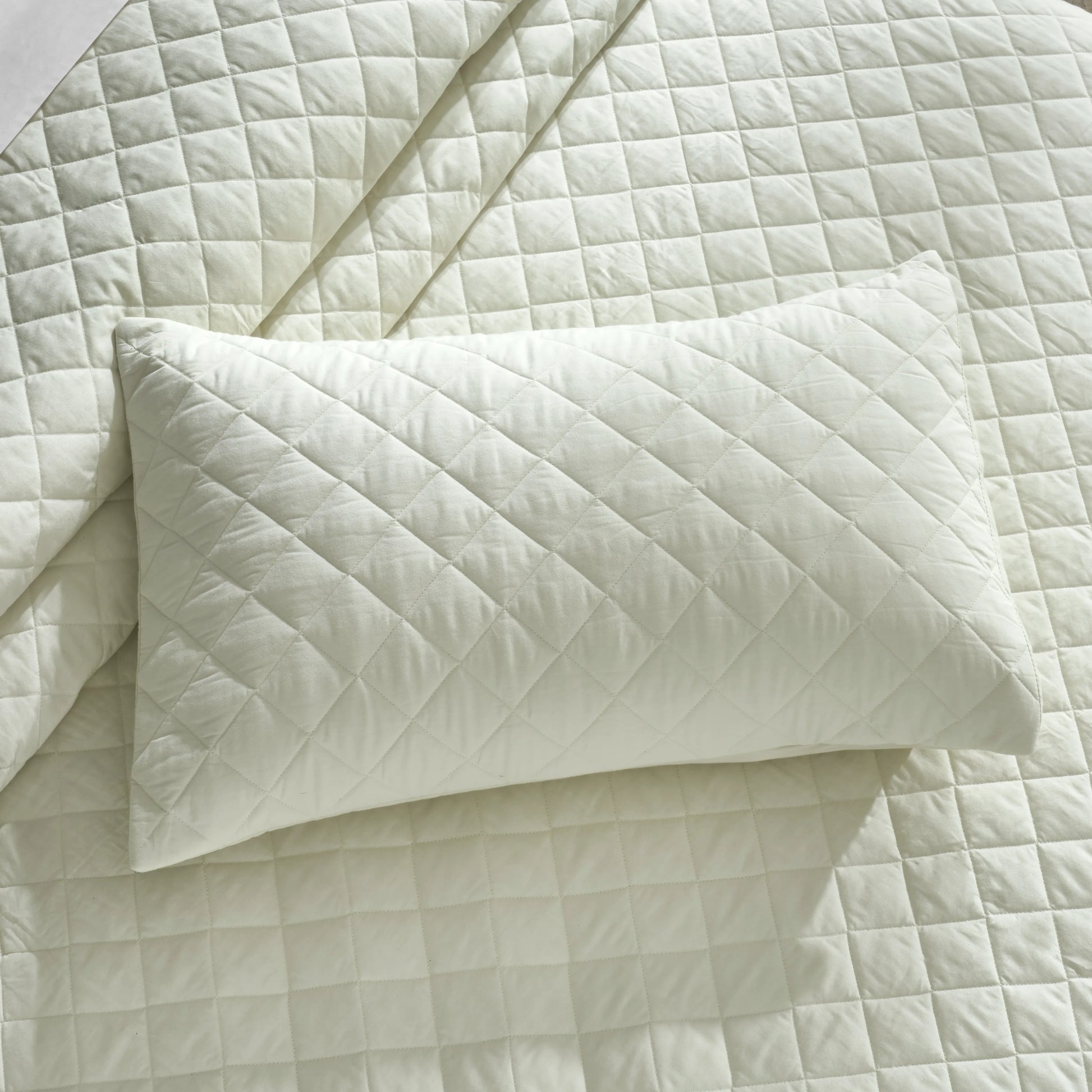 Nuvola | Luxurious Solid Dyed Diamond Quilted Cotton Bedcover Set Ivory