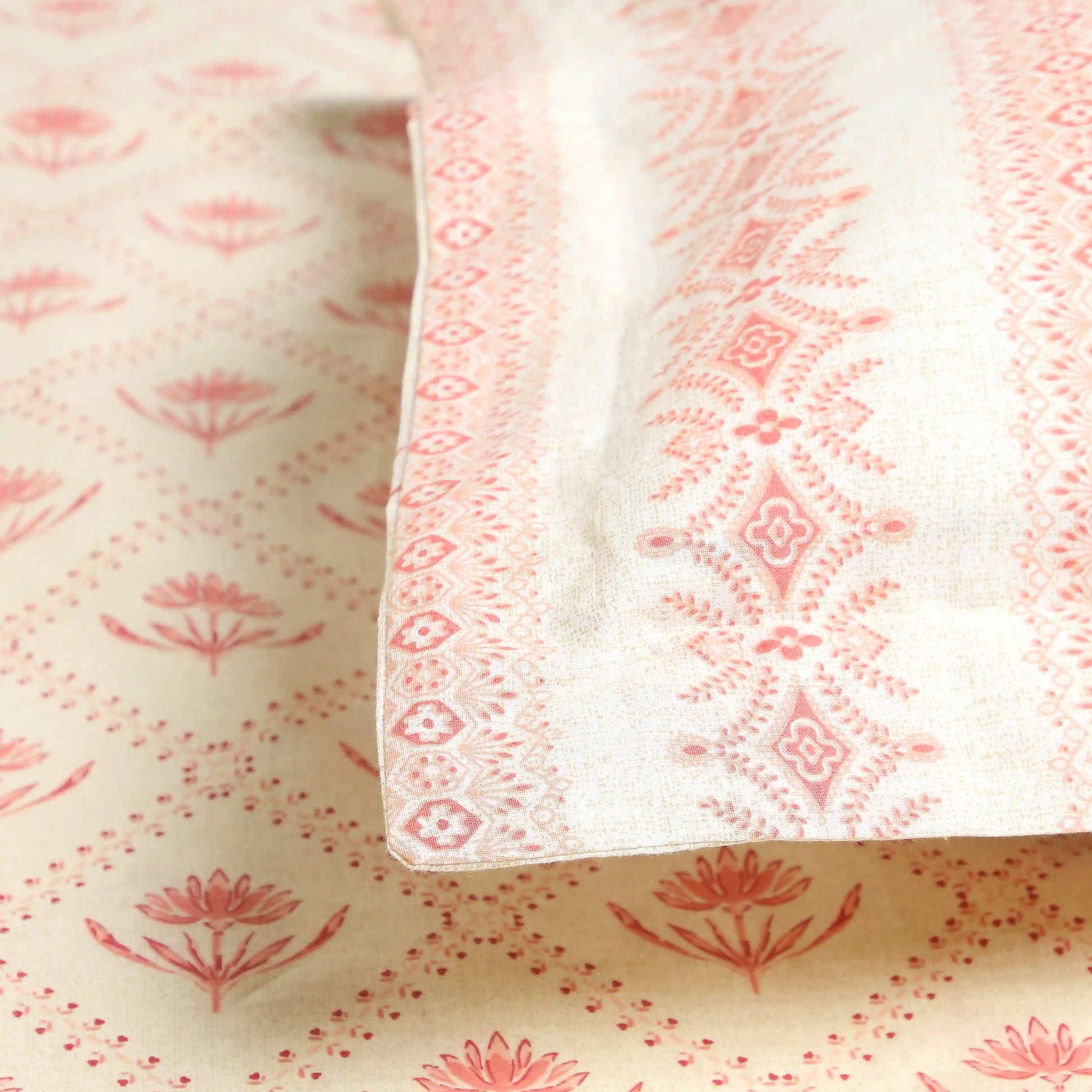 Chippa Lane | Contemporary Indian Print Design Cotton Fitted Sheet Set-Red Red / King