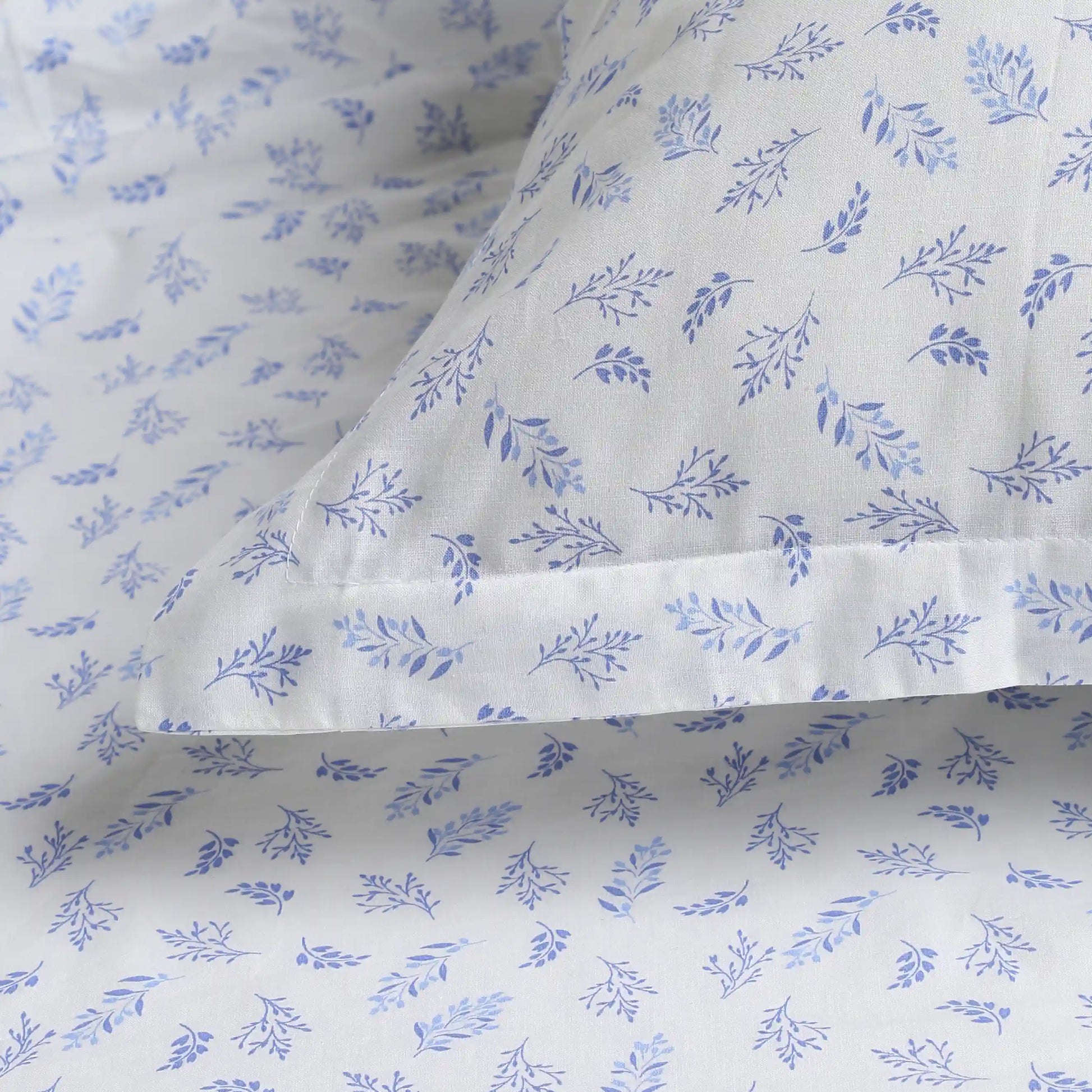 Bloomshire Classic | Everyday Charm Printed Cotton Fitted Sheet Set-Purple Purple / Queen