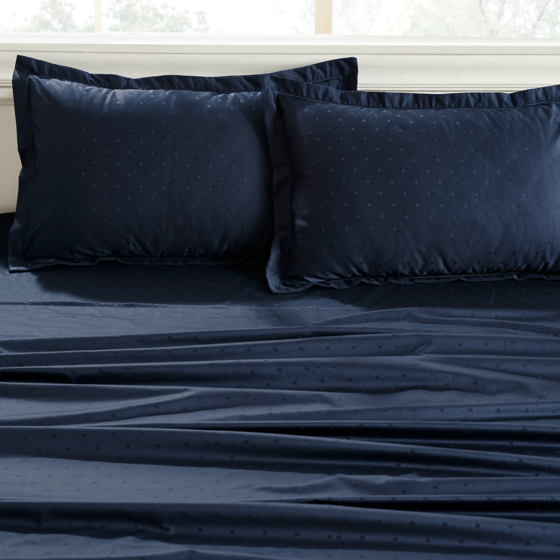 Ricaso | 1000TC Egyptian Cotton Swiss Dot Super Soft Bedsheet Set | Pillow Cover with Merrow Hem Treatment Navy / Super King