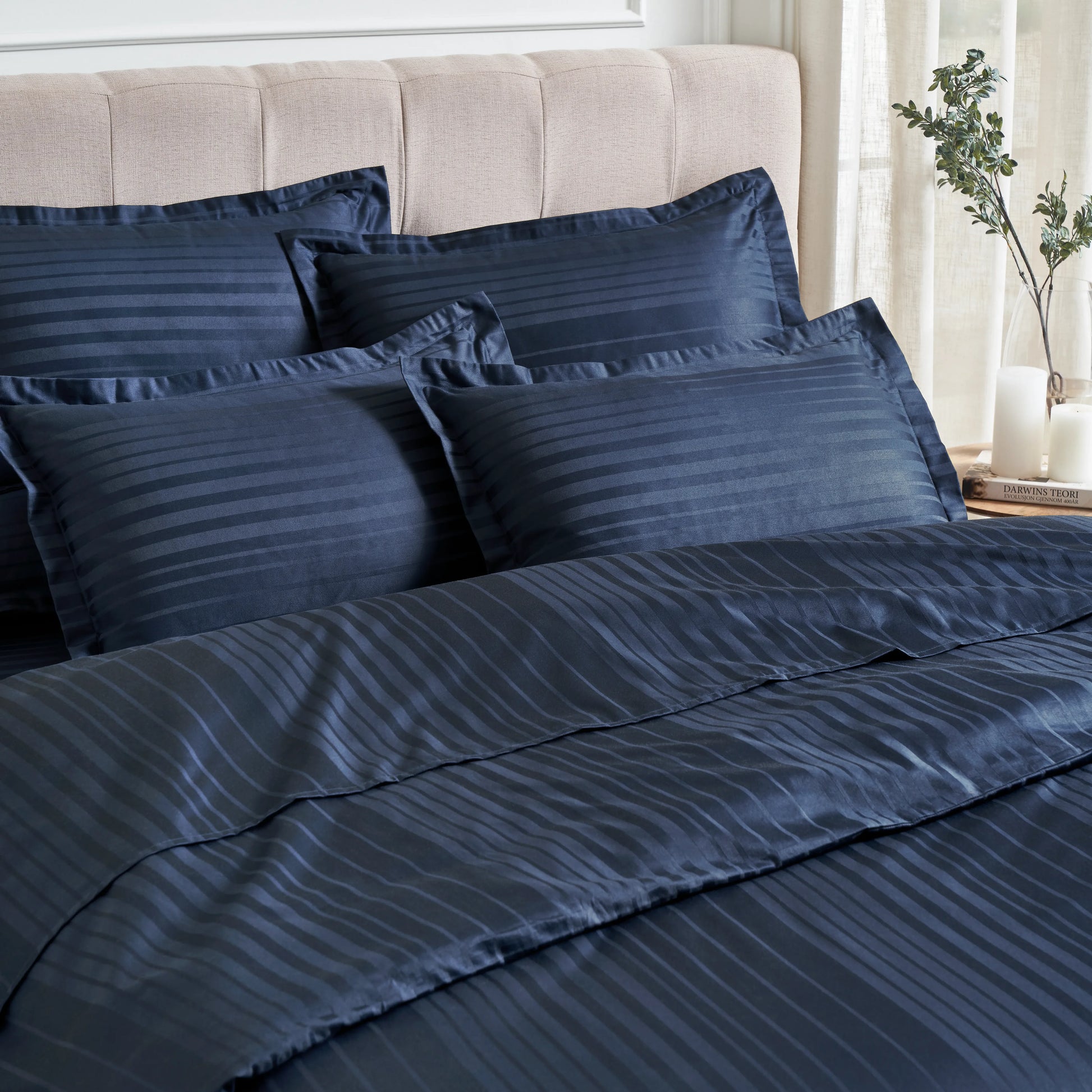 Seraya | 400TC Varigated Stripes Super Soft Bedsheet Set Navy / Super King