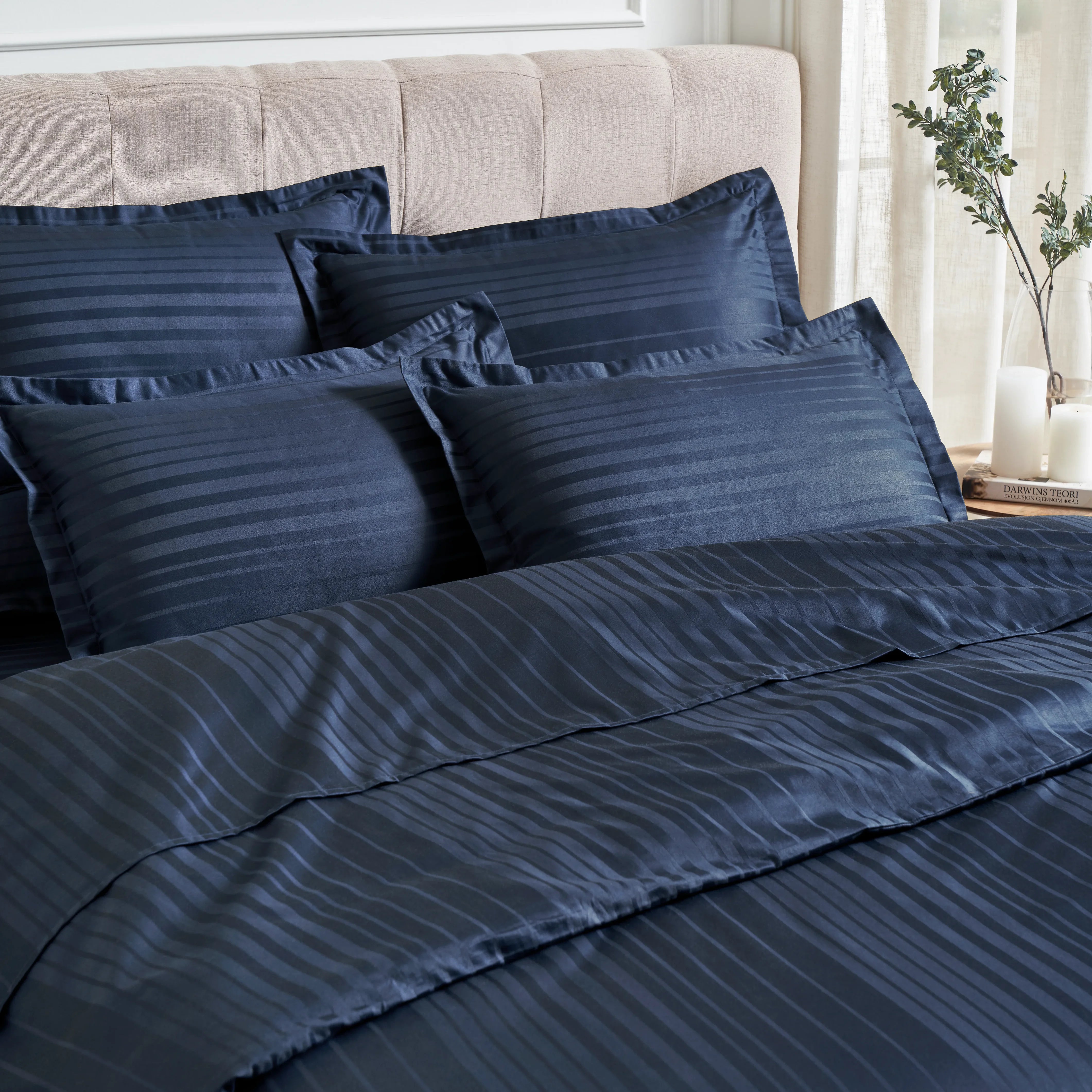 Seraya | 400TC Varigated Stripes Super Soft Bedsheet Set Navy / Super King