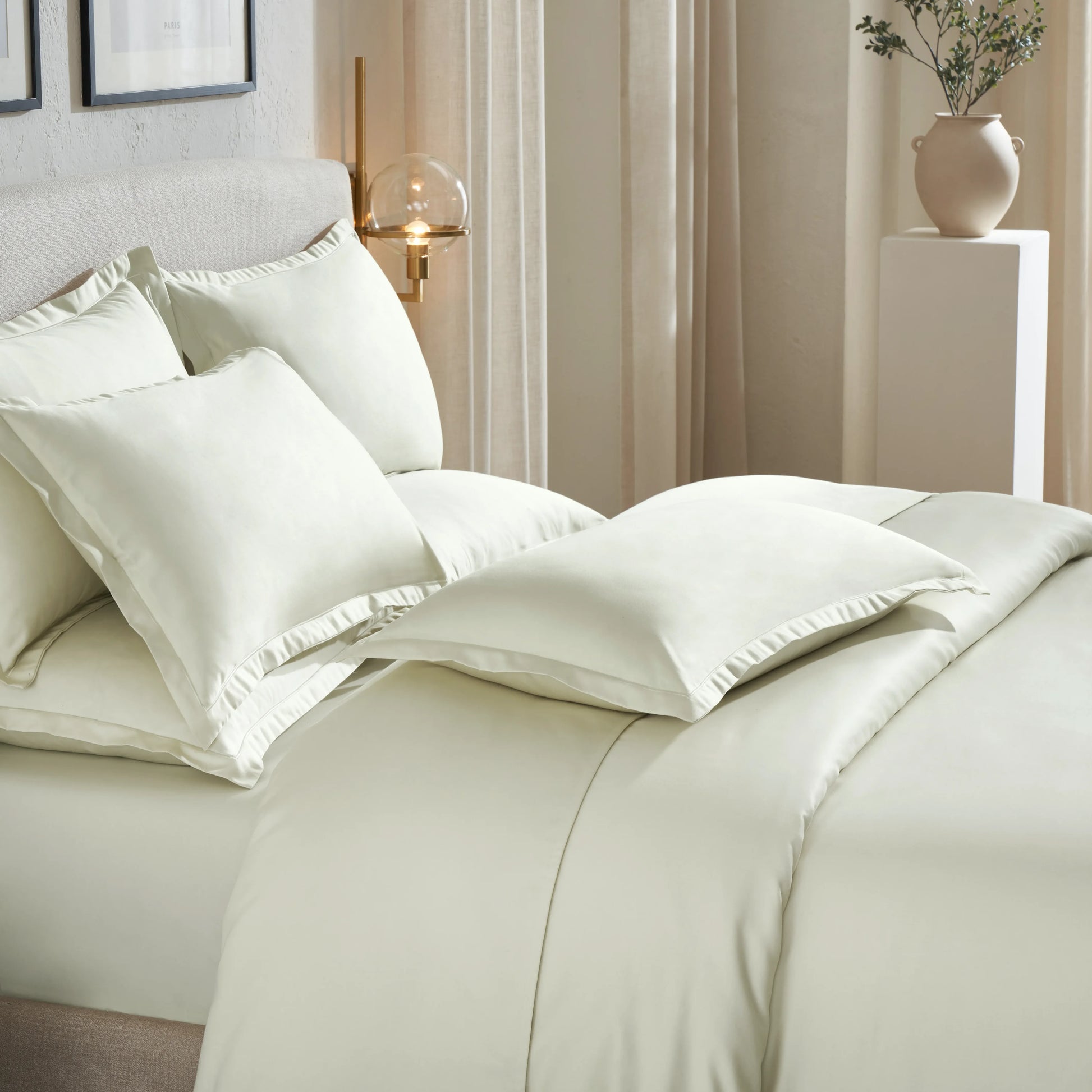 Pelushe | 800TC Long Staple Cotton Luxurious Super Soft Bedsheet Set | Pillow Cover with Merrow Hem Treatment Ivory / Super King