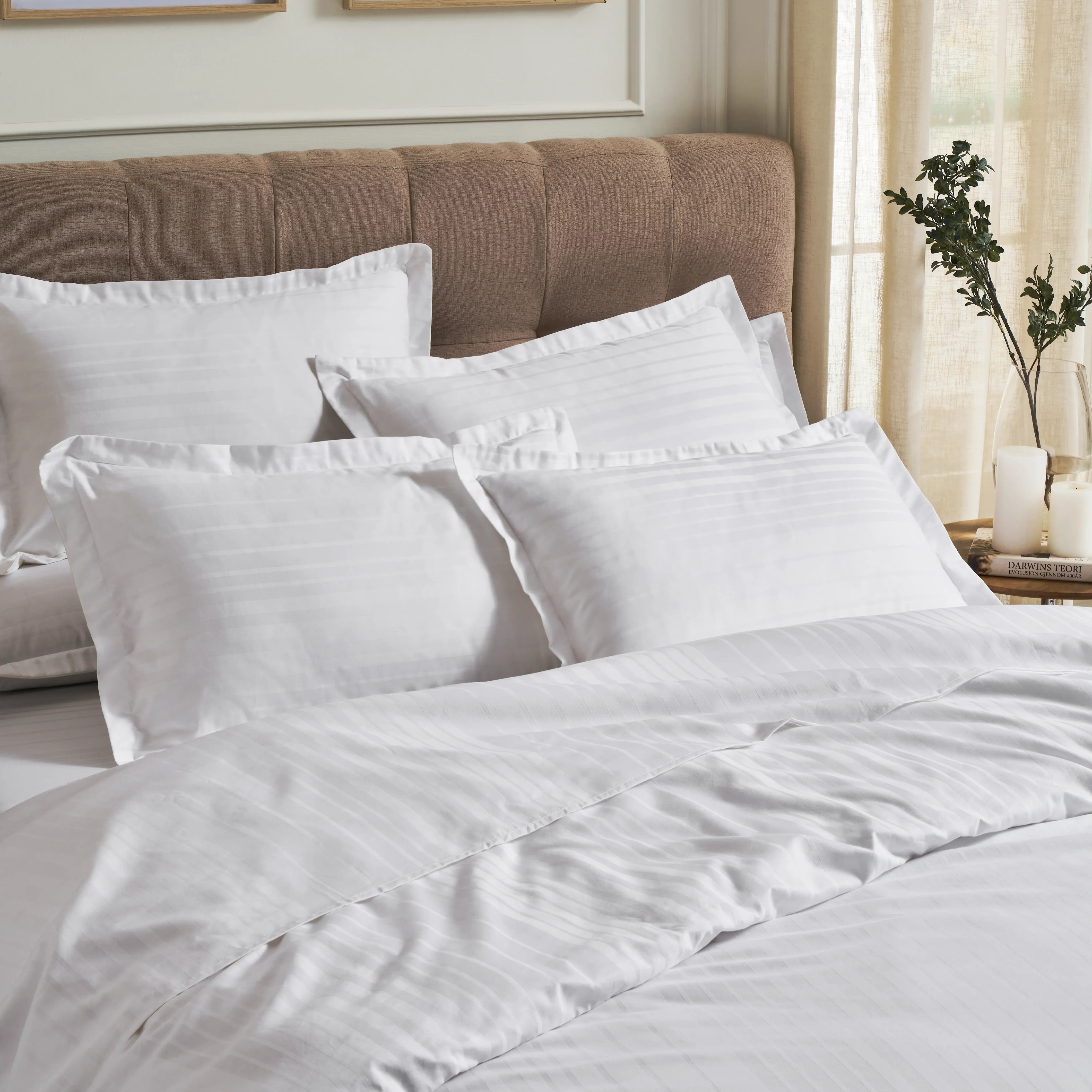 Seraya | 400TC Varigated Stripes Super Soft Bedsheet Set White / Super King