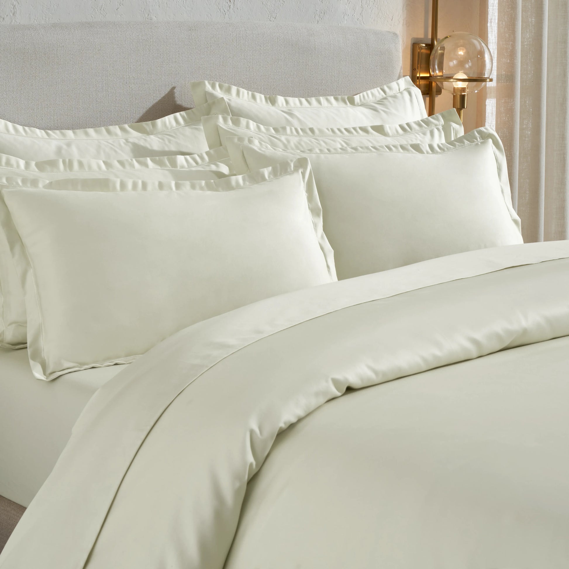 Pelushe | 800TC Long Staple Cotton Luxurious Super Soft Bedsheet Set | Pillow Cover with Merrow Hem Treatment Ivory / Super King